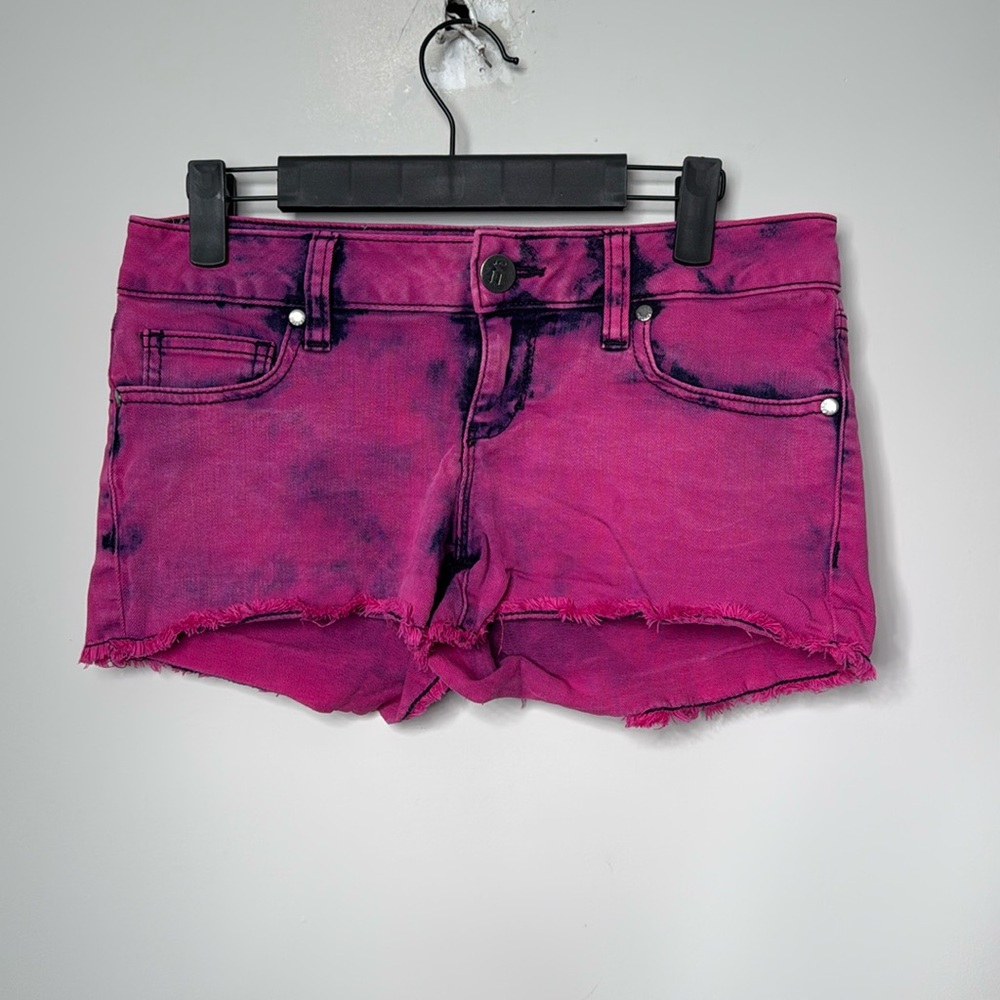 Decree size 3 pink shorts